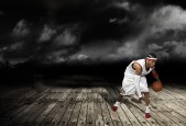 官网入口-莎拉波娃连胜五场，勇士逆风翻盘——体坛双星闪耀